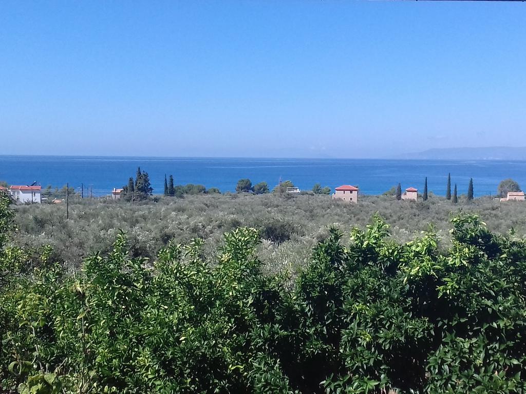 Ouranias Studios Kardamyli Exterior photo