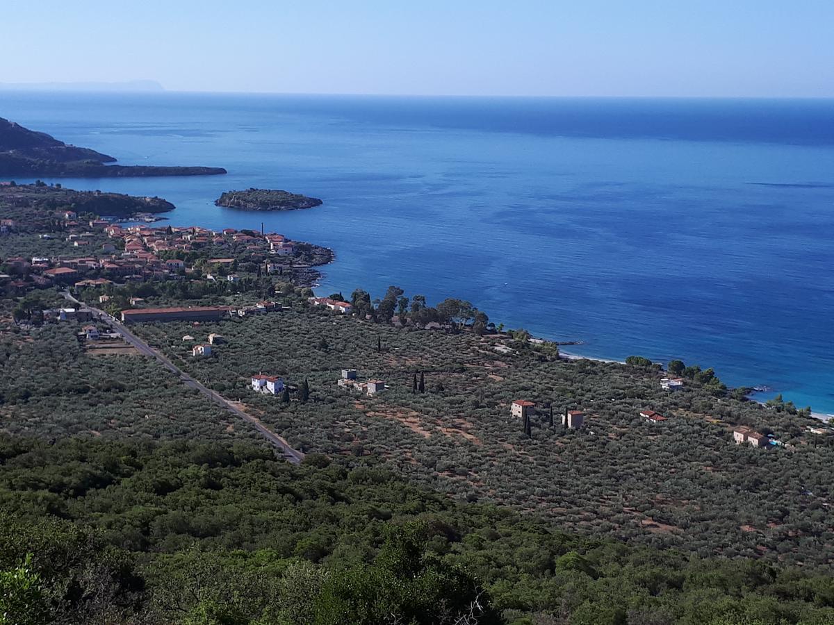 Ouranias Studios Kardamyli Exterior photo